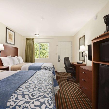 Days Inn By Wyndham Champaign/Urbana Dış mekan fotoğraf