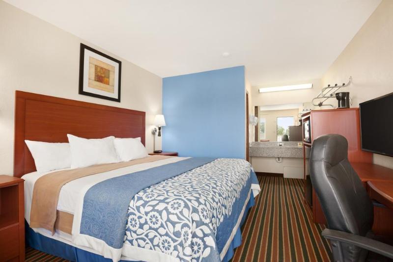 Days Inn By Wyndham Champaign/Urbana Dış mekan fotoğraf