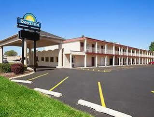 Days Inn By Wyndham Champaign/Urbana Dış mekan fotoğraf